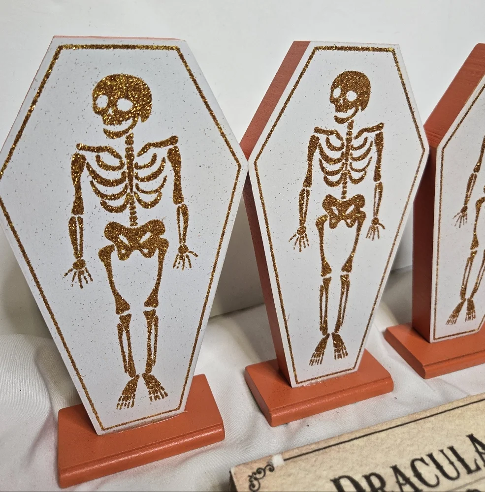 NEW Ashland Hippie Hallow orange glitter skeletons‎ and wooden Dracula art decor